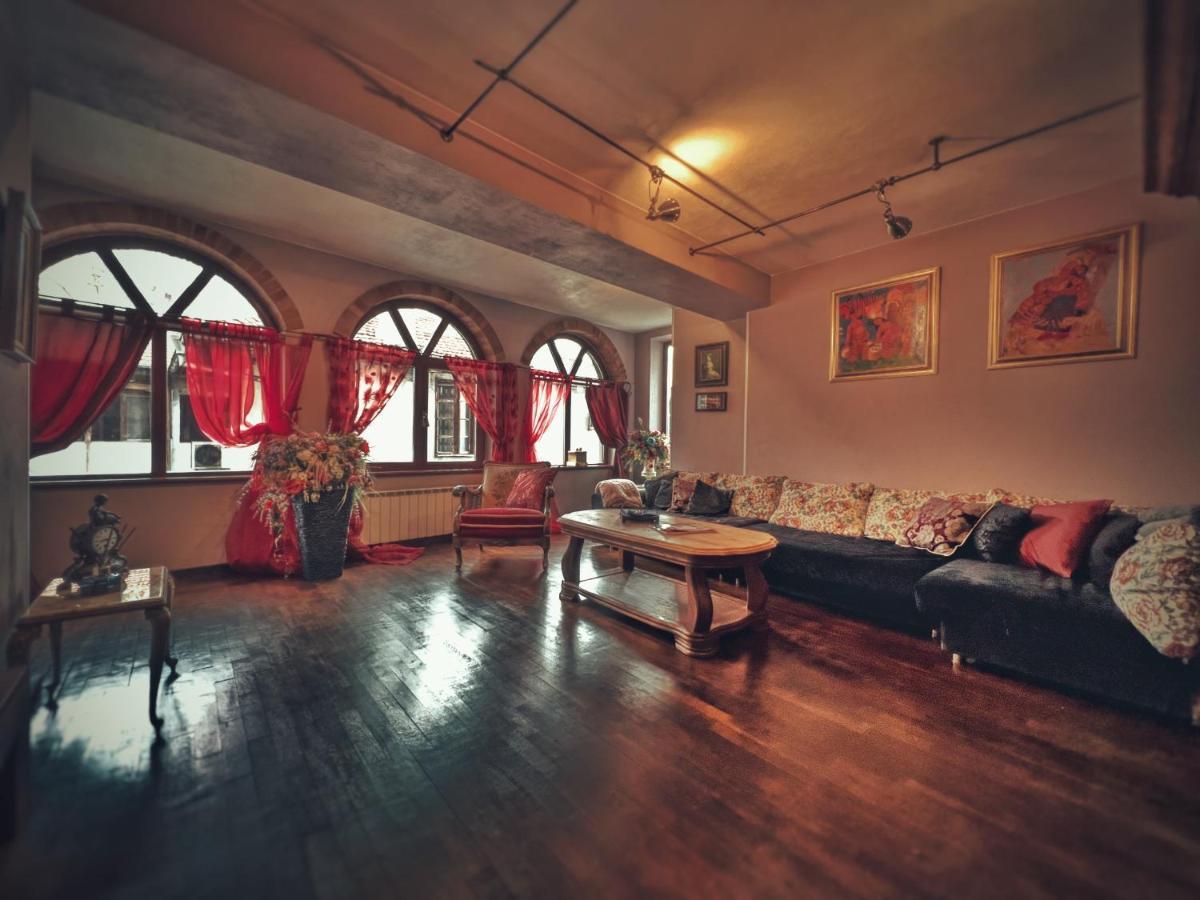 Тhe Bohemian Lodge-Entire House With Sauna Veliko Tarnovo Exterior photo